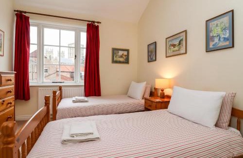 York Apartment | Experience 6 Granary Court: A Top-Rated 4-Star Stay