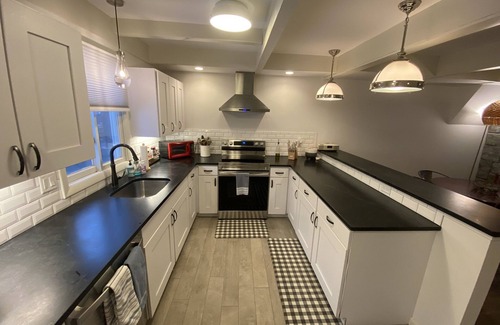 Stratton Mountain Condo | Family-Friendly 3BR Stratton Condo with Fireplace & Views