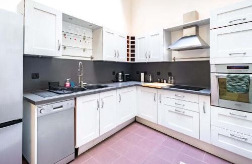 Saint-Merri Apartment | 6 Guests Flat in heart of Paris - Pompidou