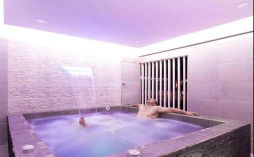 Zona Rosa Apartment | 6 Habitaciones con un Jacuzzi Privado