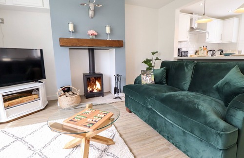 Gainsborough Cottage | Pet-Friendly 6 Hillside Cottages in Kirton-In-Lindsey
