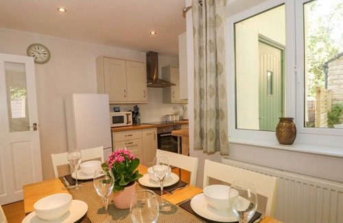 Chinley Cottage | 6 Hunters Green Close