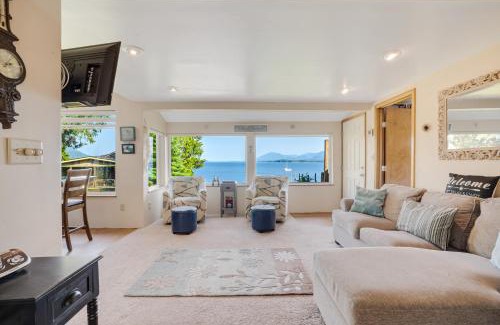 Ketchikan House | 6 Mi to Main St Oceanfront Cottage in Ketchikan