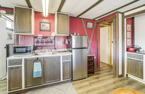 Cottonwood-Verde Village Apartment | Cottonwood Gem: Breathtaking Views & Family-Friendly Comfort