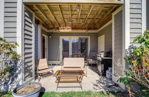 Seven Devils Apartment | Pet-Friendly Seven Devils Condo with Scenic Mountain Views