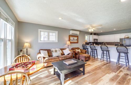 Seven Devils Apartment | Pet-Friendly Seven Devils Condo with Scenic Mountain Views