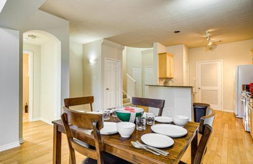 Spring Creek House | 6 Mi to Texas AandM Home with Fenced-In Yard