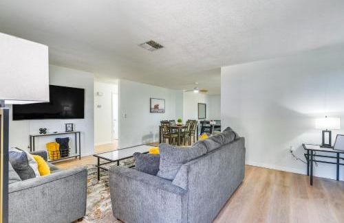 Spring Hill House | Cozy Retreat with Screened Porch near Weeki Wachee Springs