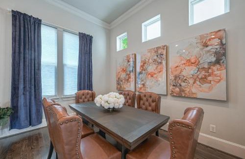 Riverside Terrace House | 6 mins from TX Medical Center 6 beds Sleeps 8