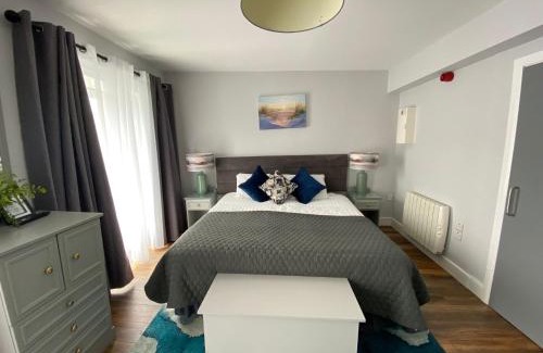 Bantry Apartment | Cozy Strelitzias Self-Catering B&B Studio - Family Friendly Stay