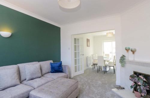 Newton St Loe House | 6 Newbridge Gardens