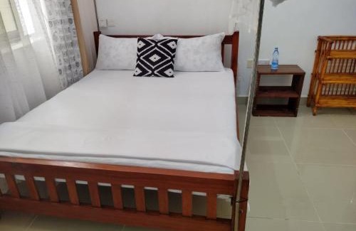 Mtwapa Hotel | Pet-Friendly Escape at 6 Park Retreat - Family and Dining Options