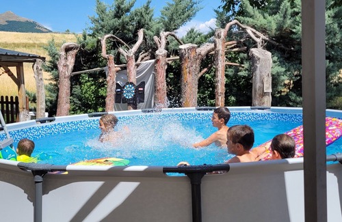 La Roche-des-Arnauds House | Family-Friendly 6-Person House with Garden and Balcony