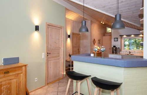 Houstrup House | Spacious 6-Person Holiday Home in Nørre Nebel - Rated 9.8