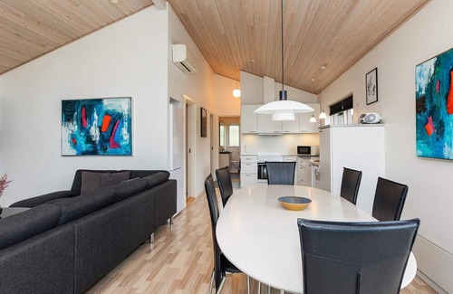 Fjerritslev House | Cozy Holiday Home for 6 in Fjerritslev with Pool & Spa