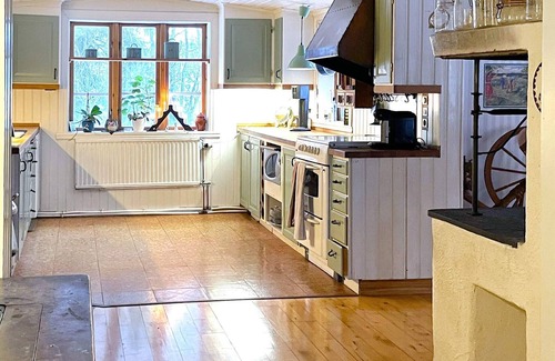 Sollebrunn House | Comfortable Holiday Home for 6 in Sollebrunn Awaits