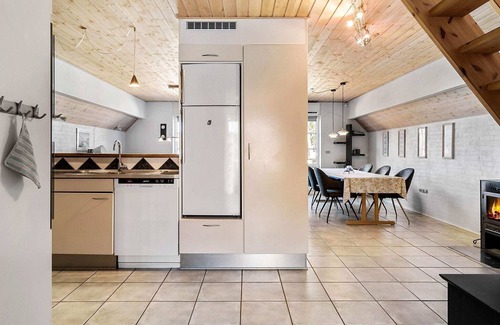 Lodbjerg Hede House | Ideal Holiday Home for 6 in Ringkøbing - Pet Friendly & Spa