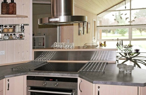 Egense House | Ideal Holiday Home for 6 in Beautiful Storvorde
