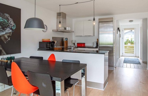 Marielyst House | Gorgeous 6-Person Holiday Home with Ocean View in Væggerløse