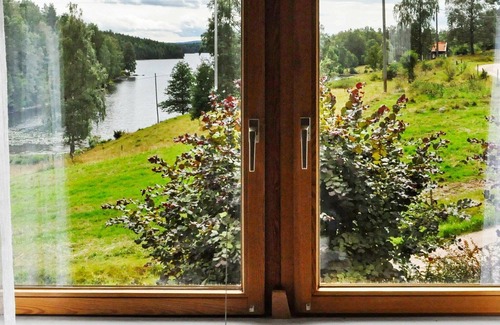 Bengtsfors House | Ideal Holiday Home for 6 in Bengtsfors with Breakfast