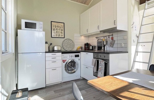 Hoviksnas House | Comfortable 6-Person Holiday Home in Höviksnäs