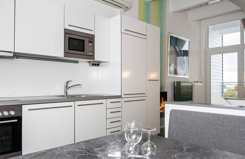 Wendtorf House | Pet-Friendly 6-Person Holiday Home with Ocean Views