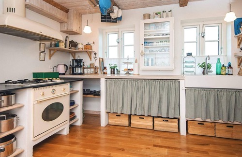 Vrist Strand House | Family-Friendly Holiday Home with Ocean View in Harboøre