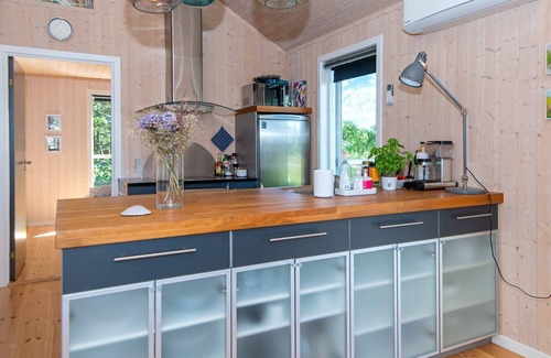 Trend House | Perfect 6-Person Holiday Home in Løgstør with Pool