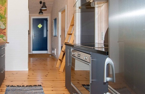 Trend House | Perfect 6-Person Holiday Home in Løgstør with Pool