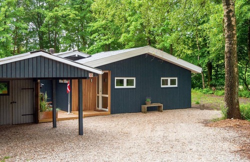 Arrild Ferieby House | Charming 6-Person Holiday Home in Toftlund with Pet-Friendly Perks