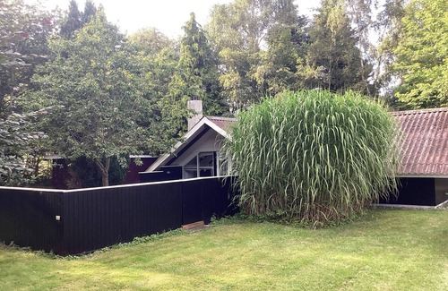 Bøtø By House | 6 Person Holiday Home in Vaeggerlose