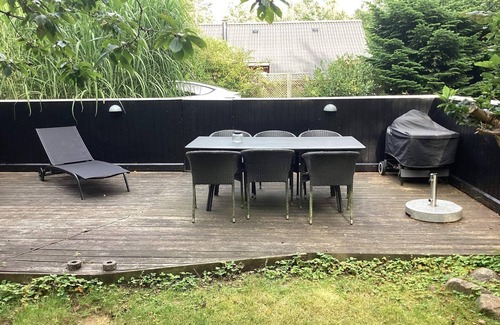 Bøtø By House | 6 Person Holiday Home in Vaeggerlose