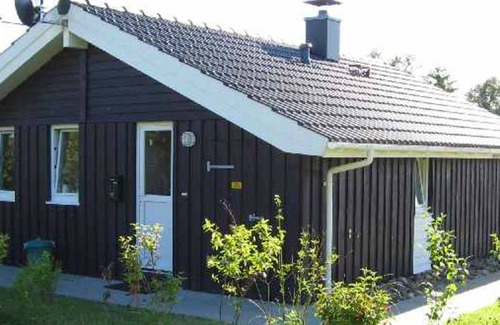 Gelting House | Perfect 6-Person Holiday Home with Oceanfront Amenities