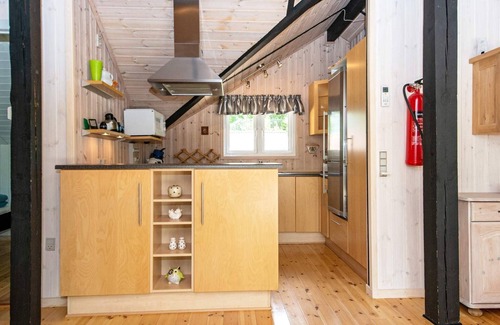 Ansager House | Cozy 6-Person Holiday Home in Ansager with Breakfast