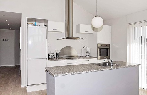 Falen House | Ideal 6-Person Holiday Home with Kitchen in Hemmet