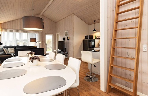 Hirtshals House | Comfortable 6-Person Holiday Home in Hirtshals Awaits