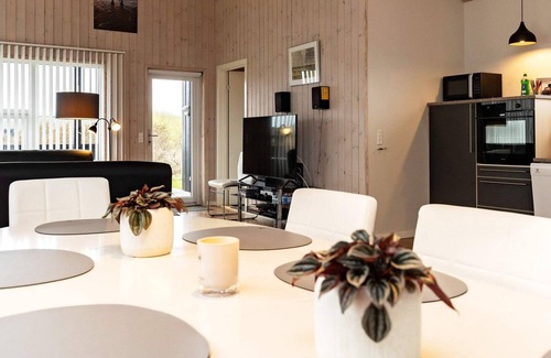 Hirtshals House | Comfortable 6-Person Holiday Home in Hirtshals Awaits