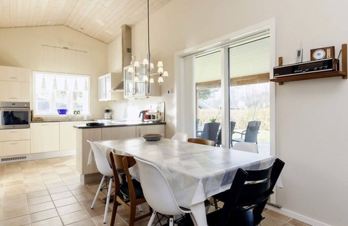 Nysted House | Ideal 6-Person Holiday Home with Ocean Views in Nysted
