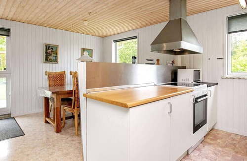 Sønder Nissum House | Ideal Holiday Home for 6 in Ulfborg - Pet Friendly & More