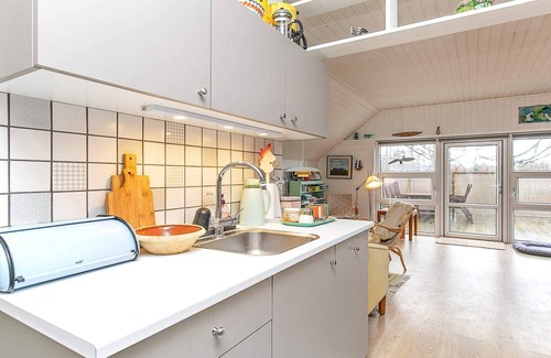 Nørre Fjand House | Cozy 6-Person Holiday Home with Oceanfront Views in Ulfborg