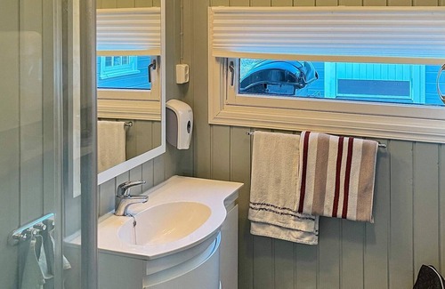 Leksvik House | 6 person holiday home in Mosvik