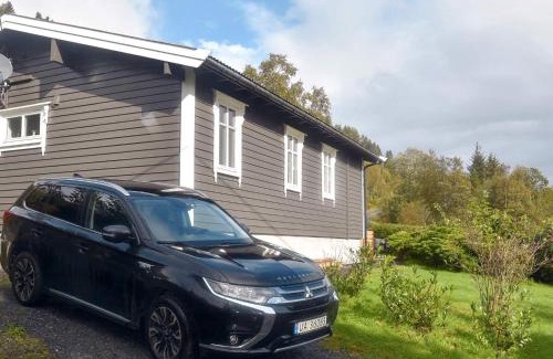 Stadlandet House | Family-Friendly Three-Bedroom Holiday Home in Åram