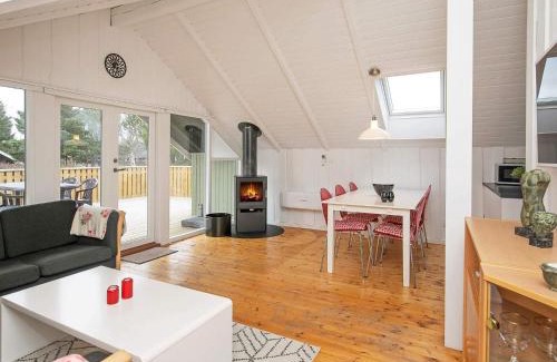 Aalbaek House | Family-Friendly Holiday Home in LB K with Hot Tub