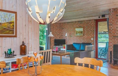 Ørsted House | Cozy Holiday Home Strandskadevej - Pet & Child Friendly Stay