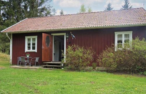 Asarp House | Cozy Two-Bedroom Holiday Home in Åsarp - Pet Friendly!
