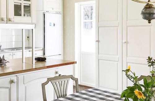 Asbro House | Family-Friendly Holiday Home ÅSBRO III for Memorable Getaways