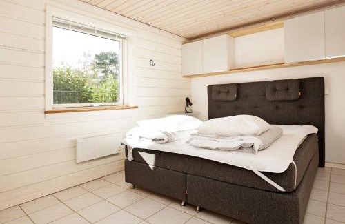 Hoeve Strand House | Comfortable 6-Person Holiday Home in Asn s, Pet Friendly