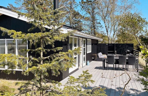 Aalbaek House | Perfect 6-Person Holiday Home in Ålbæk with Ocean View