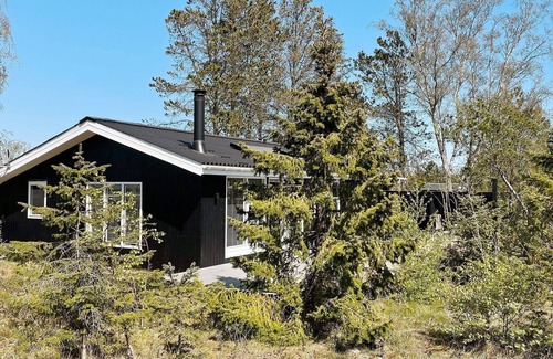 Aalbaek House | Perfect 6-Person Holiday Home in Ålbæk with Ocean View