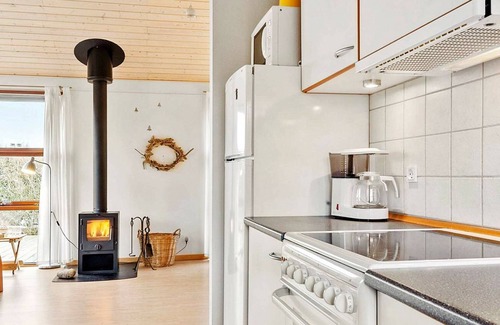 Hvidbjerg Strand House | Top-Rated Holiday Home in Børkop with Ocean View